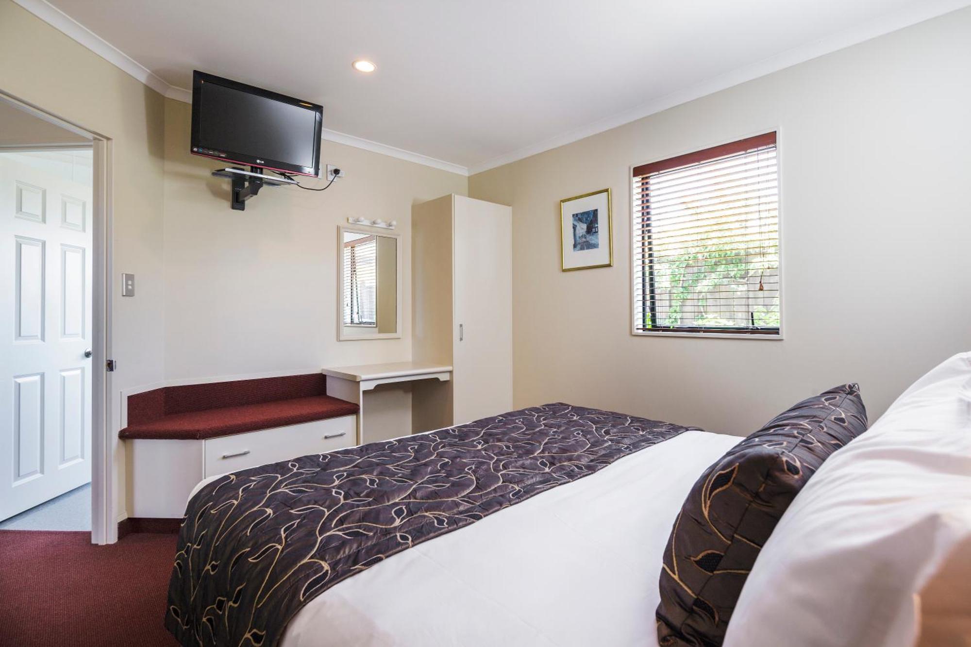 Fairley Motor Lodge Napier Room photo